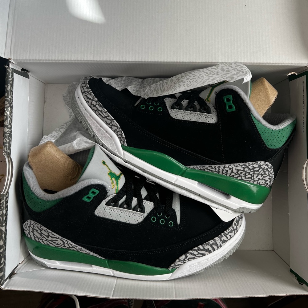 Jordan 3 Retro - Picture 3 of 4